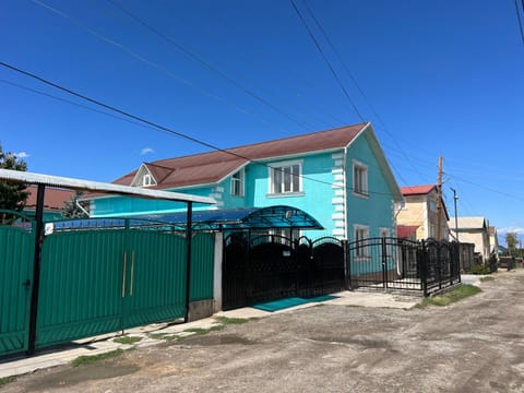 Property building, Day, Neighbourhood, Street view