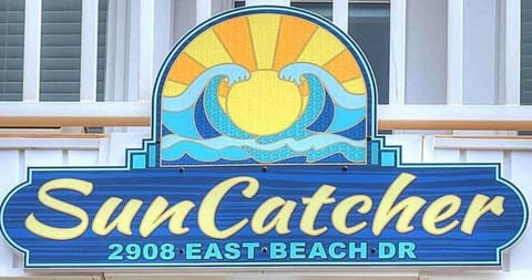 Sun Catcher Haus in Oak Island