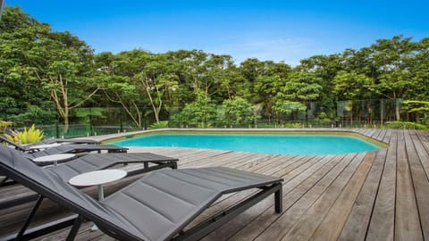 Garden view, Pool view, Swimming pool, sunbed