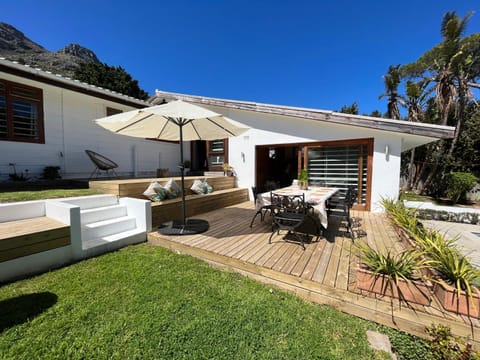 Garden, Dining area, sunbed
