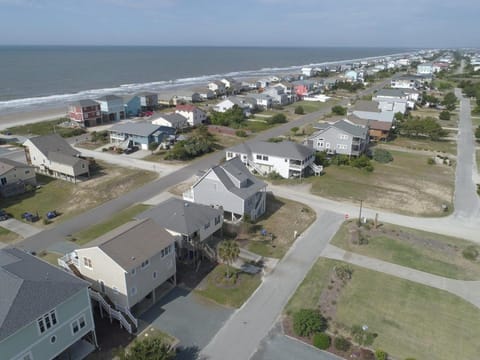 Picture Perfect House in Oak Island
