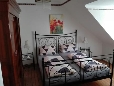 Gästehaus Flair Bed and Breakfast in Saarland, 66, Germany