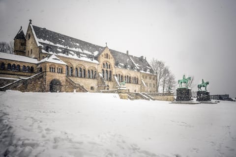 Nearby landmark, Winter