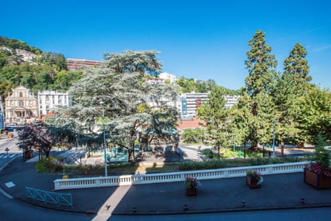 View (from property/room), City view