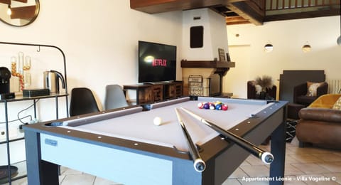 Billiard, TV and multimedia, Living room