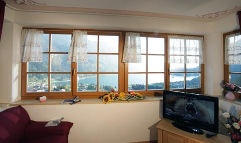 TV and multimedia, View (from property/room)