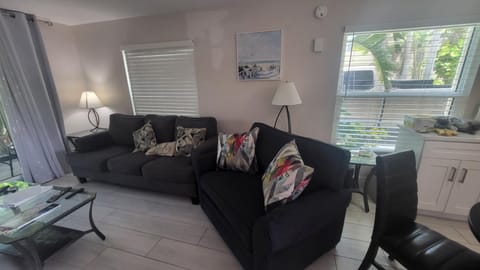 Beach Front One Bedroom Condo Paradise. Ground Floor. Condo in Longboat Key