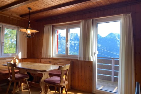 Dining area, Mountain view