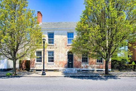 Property building, Facade/entrance