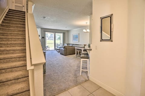 Palm Coast Condo with Pool about 3 Mi to the Beach! House in Palm Coast