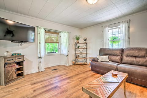 Blue Creek Hideaway in Hocking Hills House in Ohio