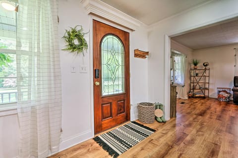 Blue Creek Hideaway in Hocking Hills House in Ohio