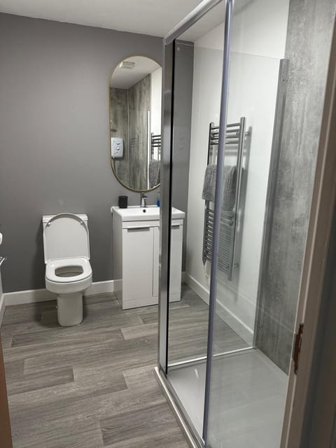 Shower, Toilet, Bathroom