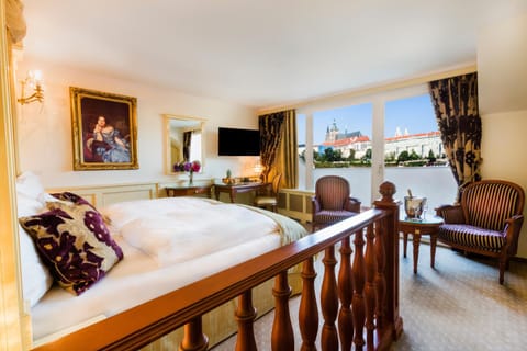 Luxury Family Hotel Royal Palace Hôtel in Prague