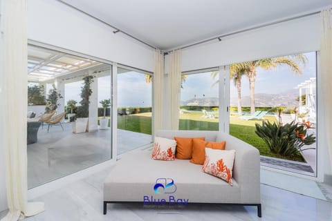 Living room, Garden view