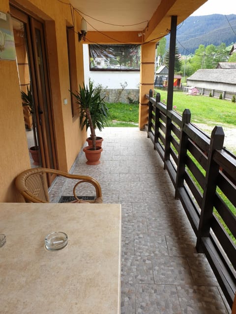 Vila Bianca Dragusin Bed and Breakfast in Brașov County