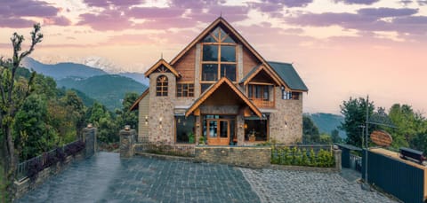 Property building, Spring, Day, Natural landscape, Mountain view