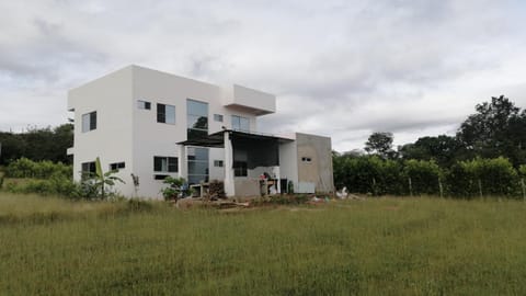 Hermosa casa en condominio Carmen de Apicalá Tolima House in Cundinamarca, Colombia