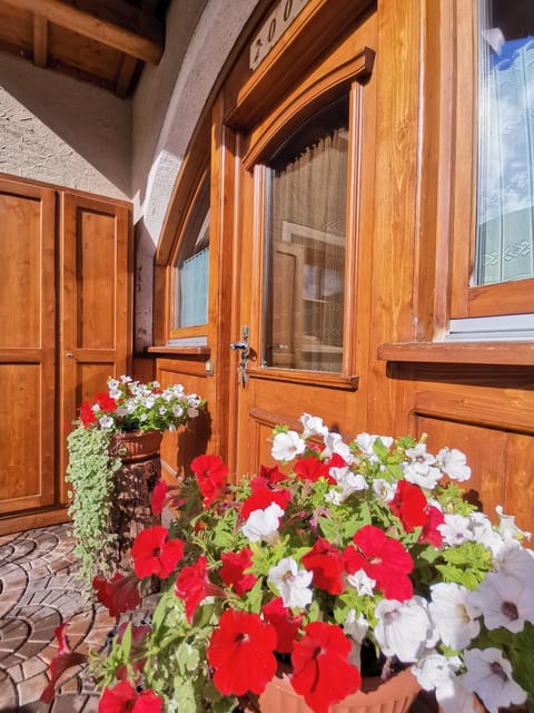 Snowflake Apartment Apartment in Canton of Grisons