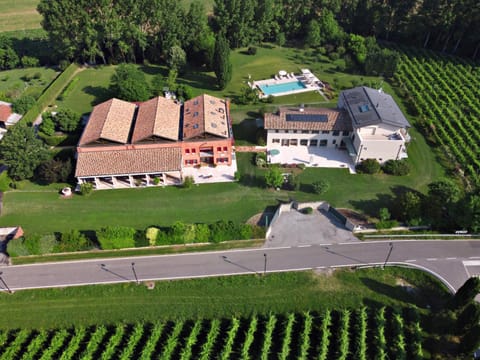 Property building, Bird's eye view
