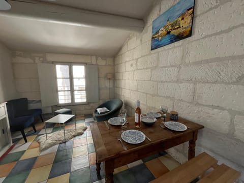 "L'artistique" Centre Arles Fondation Van Gogh House in Arles