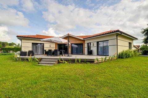 Property building, Balcony/Terrace