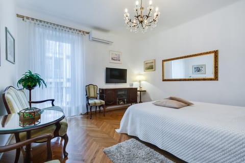 Central Palace Apartment Condo in Zadar