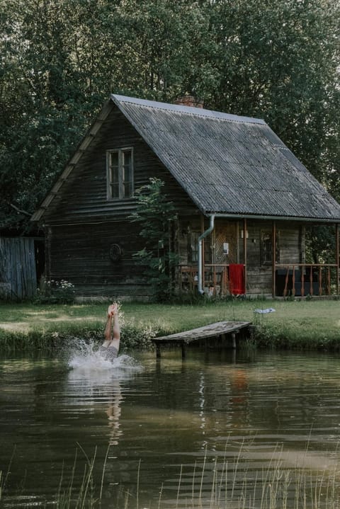 Neighbourhood, Sauna