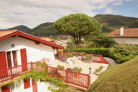 Chambres d'Hôtes Garicoitz Bed and Breakfast in French Basque Country