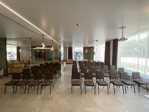 Meeting/conference room