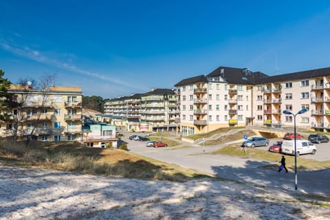 Apartamenty Bałtyckie - Na Wydmie - winda, bezpłatny parking, 100m od port Apartment hotel in Pomeranian Voivodeship