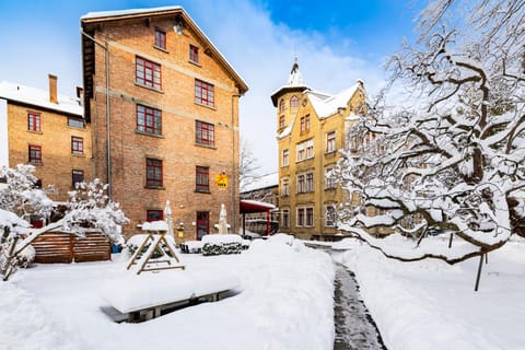 Property building, Winter