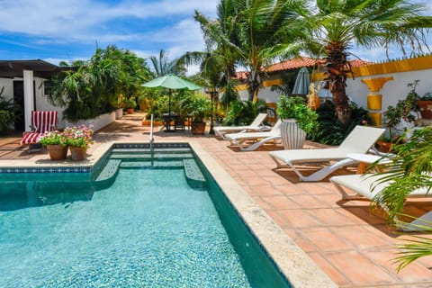 Garden, Garden view, Pool view, sunbed