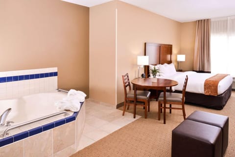 Comfort Suites Hotel in Mount Vernon