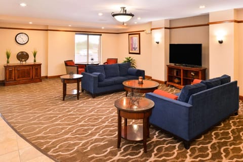 Comfort Suites Hotel in Mount Vernon