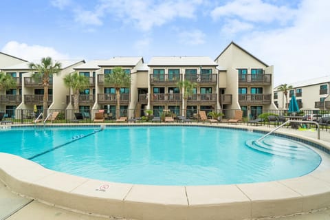 Largo Mar House in Lower Grand Lagoon