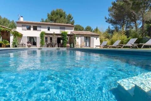 high standard provencal bastide with heated pool in lourmarin in the luberon, vaucluse. 10 people Villa in Lourmarin