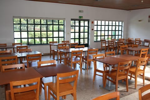 Restaurant/places to eat, Banquet/Function facilities