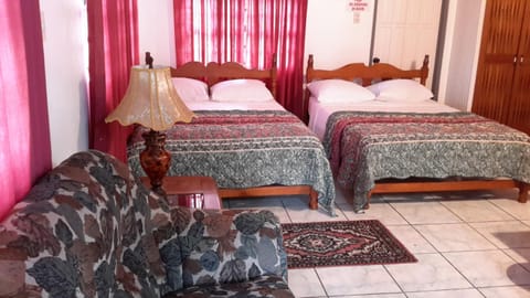 Top Ranking Hill View Guesthouse Bed and Breakfast in Trinidad and Tobago