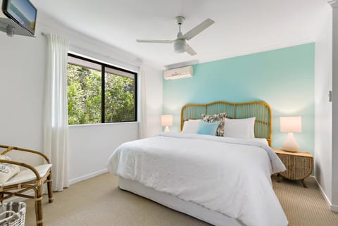 Modern & Stylish 2 Bedroom Townhouse Apartment in Noosaville