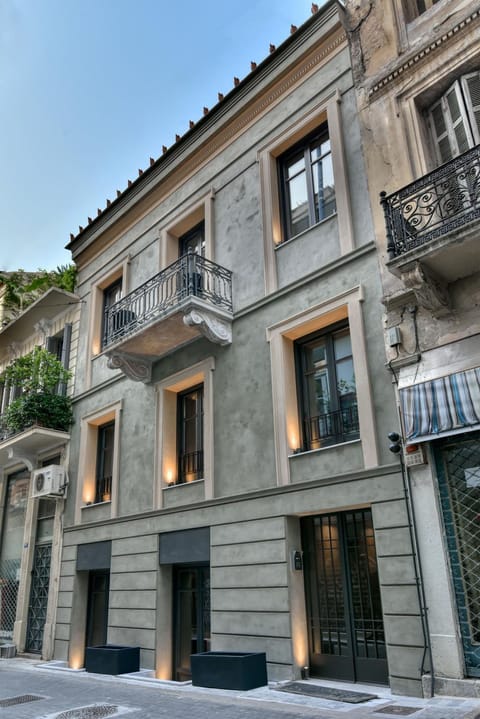 Nikiou Suites Luxury Residence Condo in Athens