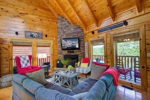 Incredible Vibes & Views #204 House in Pigeon Forge