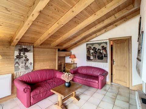 Duplex cosy à deux pas des pistes avec parking à Combloux - FR-1-560-80 Apartment in Combloux