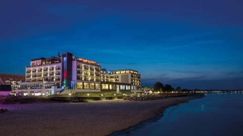 Property building, Night, Natural landscape, Beach, Beach, On site