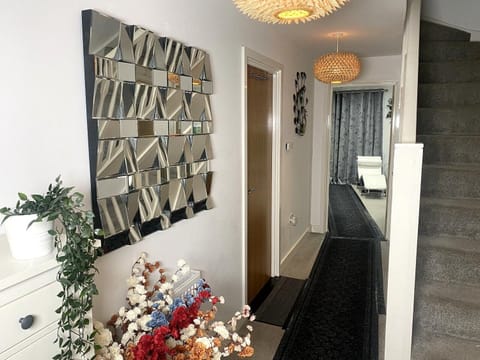 ☆Igloo MagnoliaView Luxe Townhouse + Free Parking☆ House in Leeds