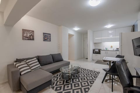 Kitchen or kitchenette, Living room