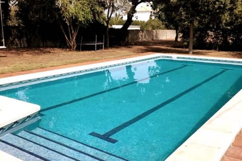 Sagrado Corazón - Chalet con piscina, a 25m playa House in Sanlúcar de Barrameda