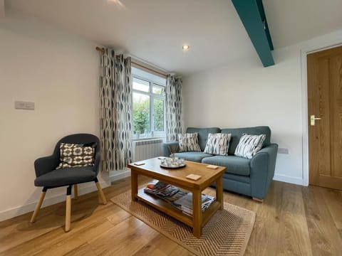 Lovely ground floor apartment in quiet village Apartment in Teignbridge