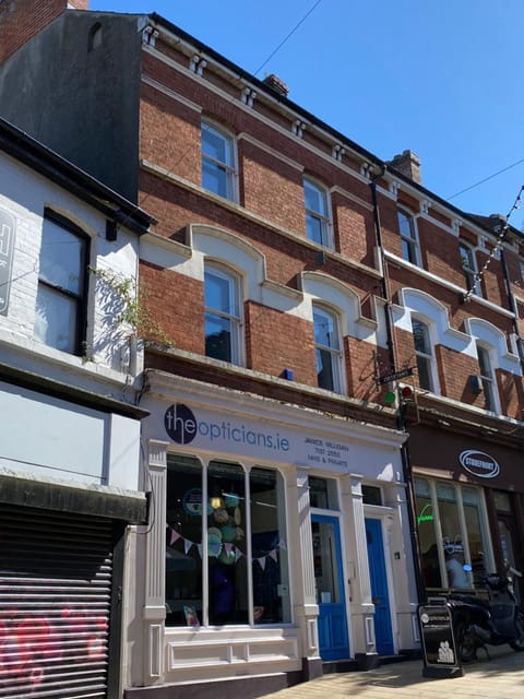 Property building, Street view