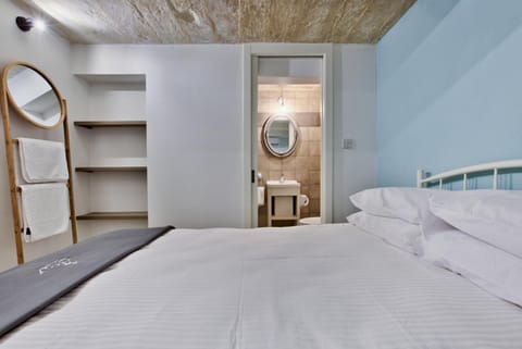 Chateau La Vallette - L-Ghorfa Suite Bed and Breakfast in Valletta